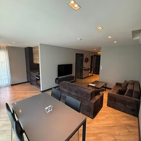 Z-suites Apart-hotel